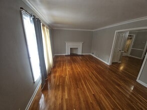 2332 Nolen Dr in Flint, MI - Building Photo - Building Photo