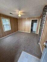 404 W Hampton Ave in Sumter, SC - Building Photo