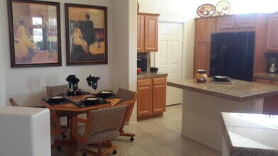 35299 Meridia Ave in Palm Desert, CA - Building Photo - Building Photo