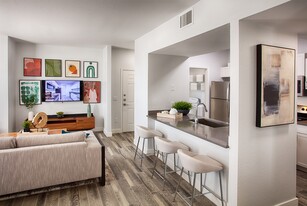 Stone Cliff Apartments in Aurora, CO - Building Photo - Building Photo