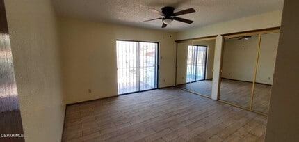 6716 Ridge Top Dr in El Paso, TX - Building Photo - Building Photo
