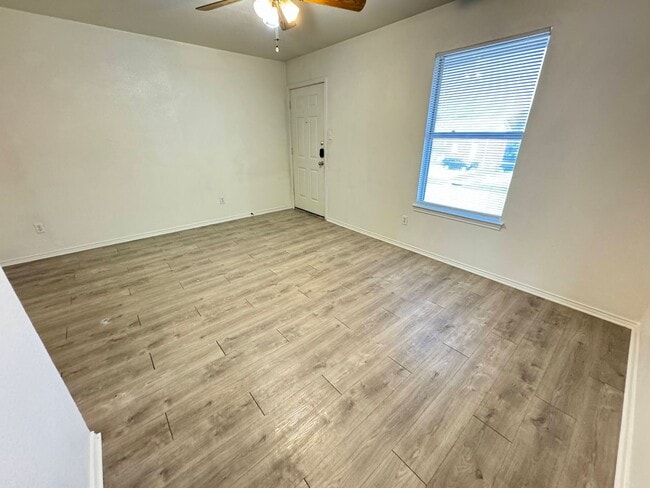 1605 Benttree Dr in Killeen, TX - Foto de edificio - Building Photo