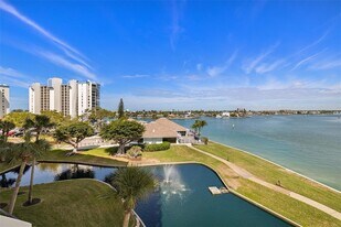 9425 Blind Pass Rd, Unit 408 in St Pete Beach, FL - Building Photo