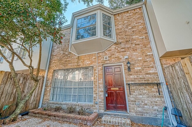 property at 925 Wax Myrtle Ln