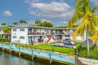 1316 NE 105th St in Miami Shores, FL - Building Photo - Building Photo