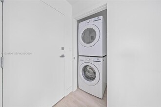 32 NW 14th Ave in Miami, FL - Building Photo - Building Photo