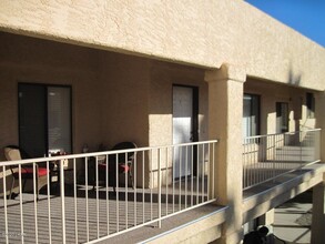 1806 Swanson Ave-Unit -202 in Lake Havasu City, AZ - Building Photo - Building Photo