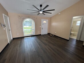 659 Jaguar Ct in Poinciana, FL - Building Photo - Building Photo