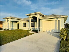 168 Pullman St in Lehigh Acres, FL - Building Photo