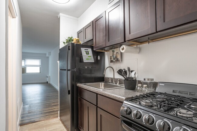 Capital Plaza Apartments in Washington, DC - Building Photo - Interior Photo