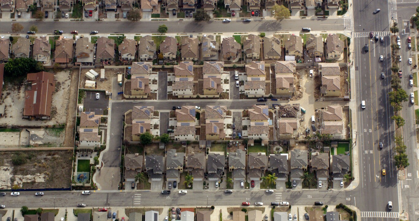 Blossom Walk in Compton, CA - Building Photo