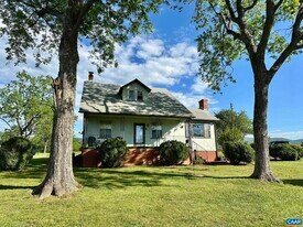 119 Tanbark Dr in Afton, VA - Building Photo