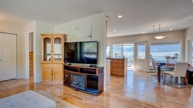 7084 Appaloosa Way in Vernon, BC - Building Photo - Building Photo