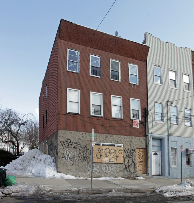 454 Palisade Ave in Jersey City, NJ - Foto de edificio - Building Photo