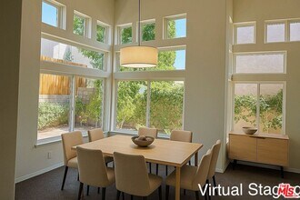 247 St Croix Ct in Oak Park, CA - Building Photo - Building Photo