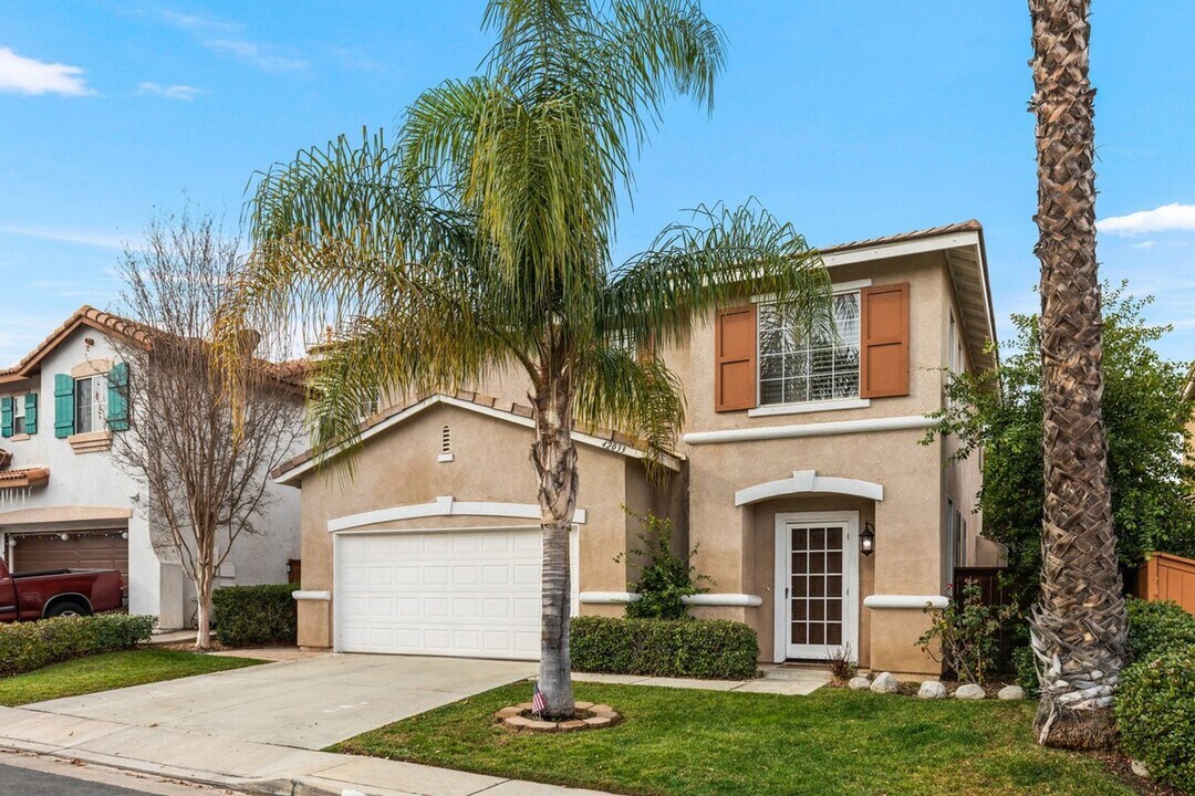 42033 Acacia Way in Temecula, CA - Building Photo