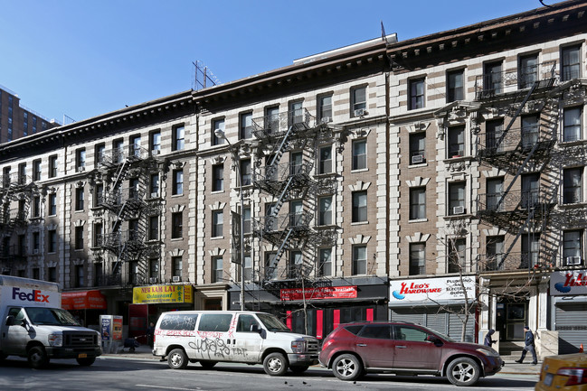 710 Amsterdam Ave in New York, NY - Building Photo - Building Photo