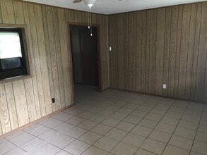 212 N Beech Ave in Spiro, OK - Building Photo - Building Photo