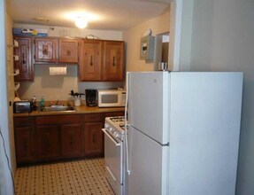 437 Hanover St in Boston, MA - Building Photo - Building Photo
