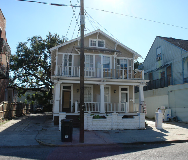 2034 Prytania St in New Orleans, LA - Building Photo - Building Photo