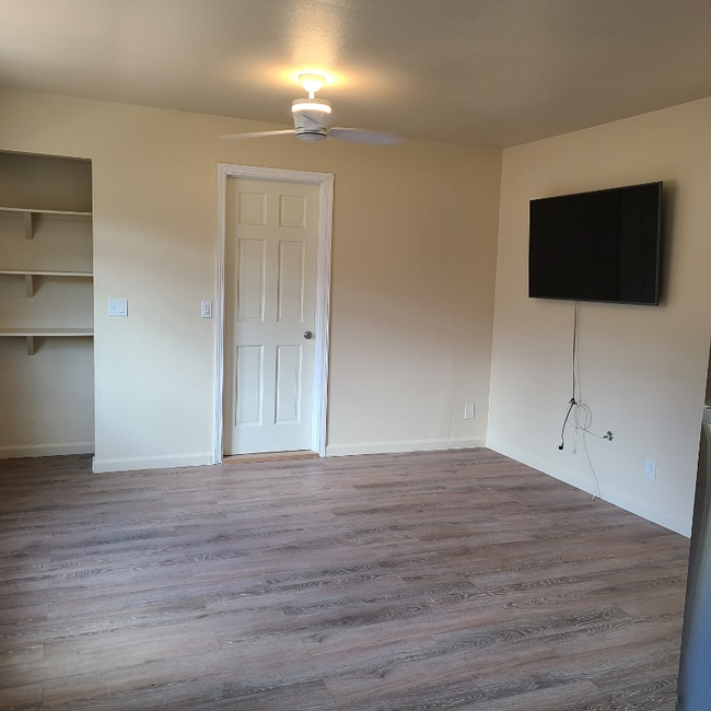 37 Kuhinia St in Wailuku, HI - Building Photo - Building Photo