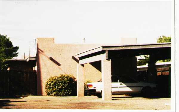 2427 N Fair Oaks Ave in Tucson, AZ - Building Photo