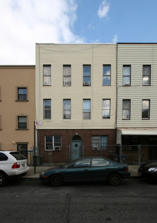 71 Wilson Ave in Brooklyn, NY - Building Photo