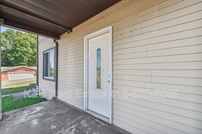 16 Eggers Ave in Belle Vernon, PA - Building Photo - Building Photo