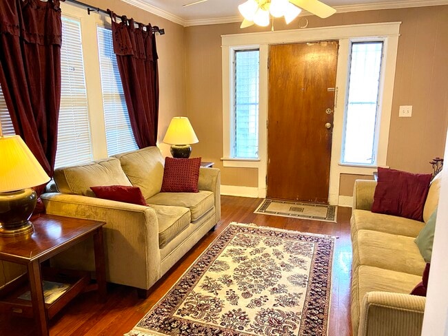 1028 Cherokee St, Unit Tulane Shotgun Double