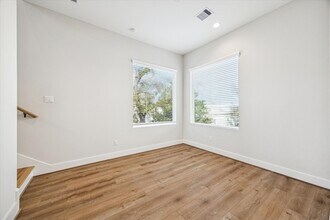 520 Janisch Rd in Houston, TX - Building Photo - Building Photo