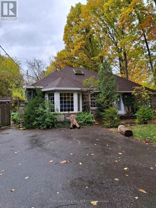 60 Harborn Rd in Mississauga, ON - Building Photo