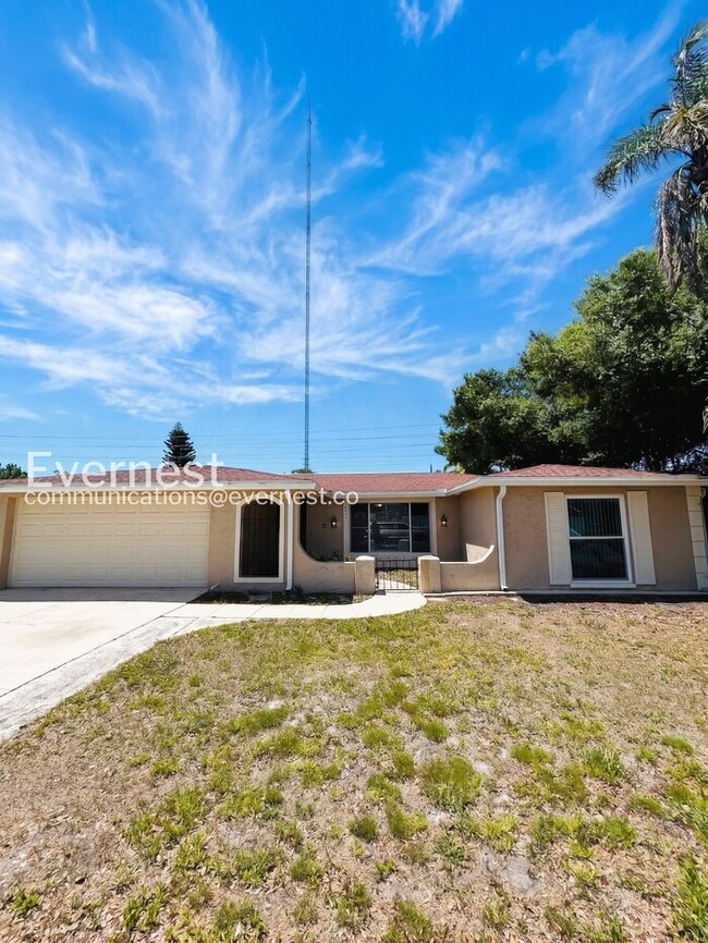 property at 1649 Dartmouth Dr