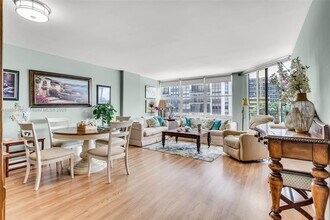 1915 Brickell Ave in Miami, FL - Building Photo - Building Photo