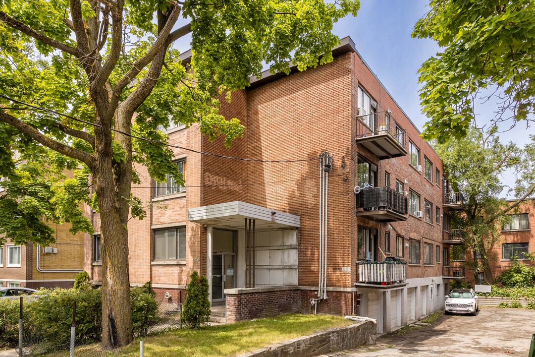 4625 Plamondon Av in Montréal, QC - Building Photo