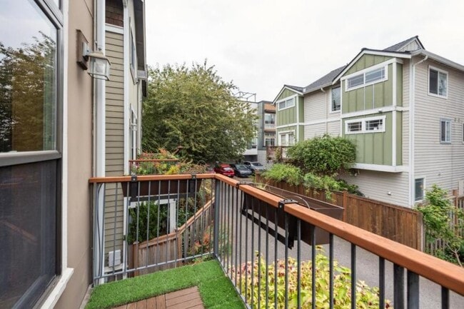 116 21st Ave E in Seattle, WA - Building Photo - Building Photo