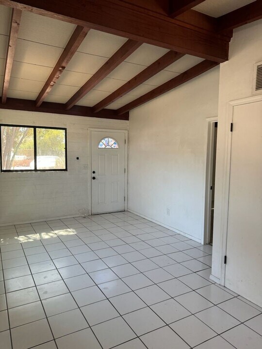 2701-2709 E Sequoyah in Tucson, AZ - Building Photo