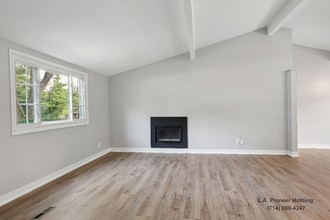 8602 Urbandale Ave in Urbandale, IA - Building Photo - Building Photo