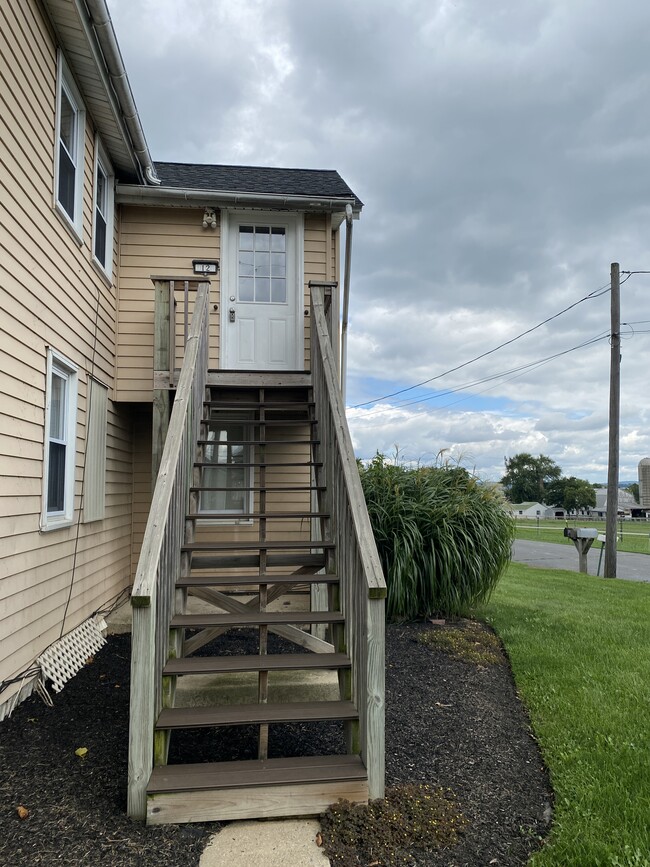 12 Stoltzfus Ln in Leola, PA - Building Photo - Building Photo