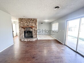 7609 NW 28th St in Bethany, OK - Building Photo - Building Photo