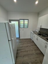 1562 West Ave in Miami Beach, FL - Building Photo - Building Photo