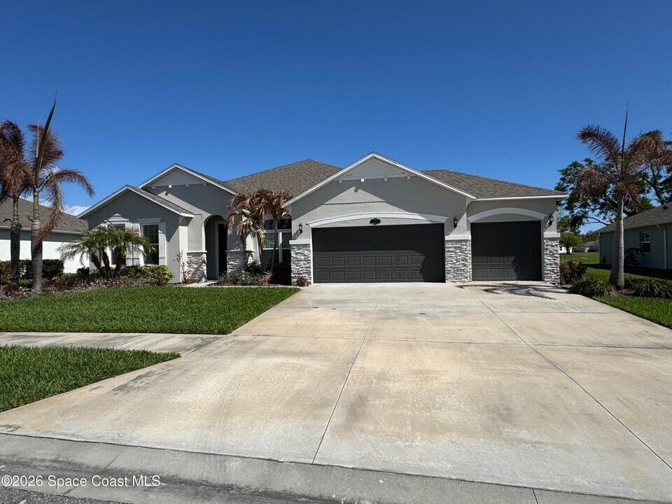 1493 Killian Dr in Palm Bay, FL - Building Photo