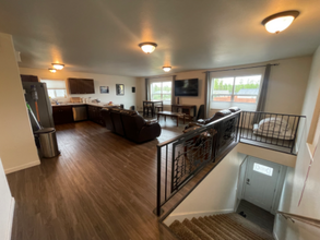 5561 W Serene Cir in Wasilla, AK - Building Photo - Building Photo