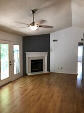 3701 Cotswold Ter, Unit 3-K in Greensboro, NC - Foto de edificio - Building Photo