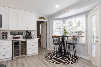 2599 Hickory Cove SW in Lilburn, GA - Foto de edificio - Building Photo