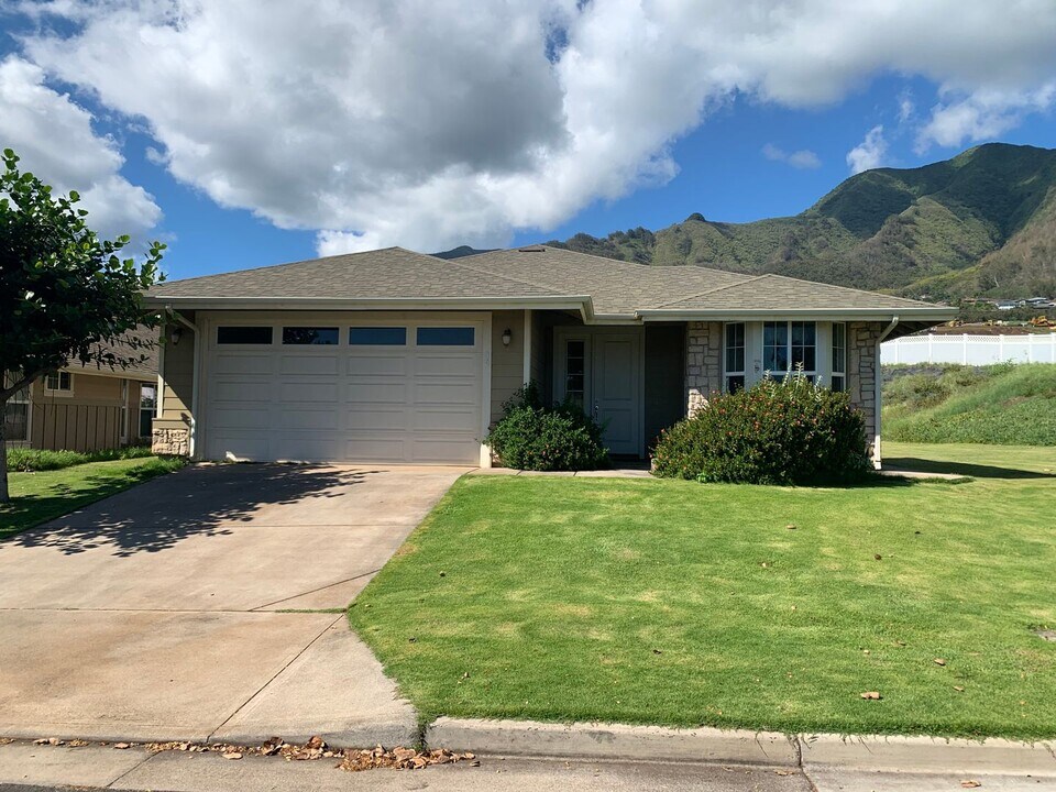 55 Malihini Pl in Wailuku, HI - Building Photo