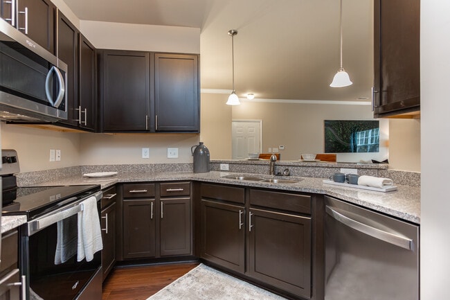 Wellsley Park at Deane Hill Apartments