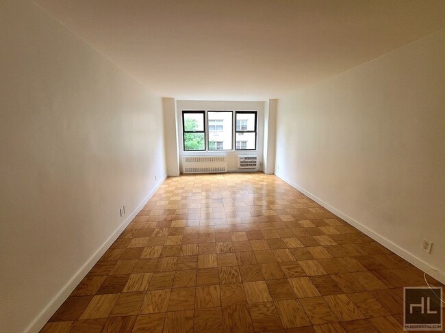 EAST 36 STREET in New York, NY - Building Photo - Building Photo