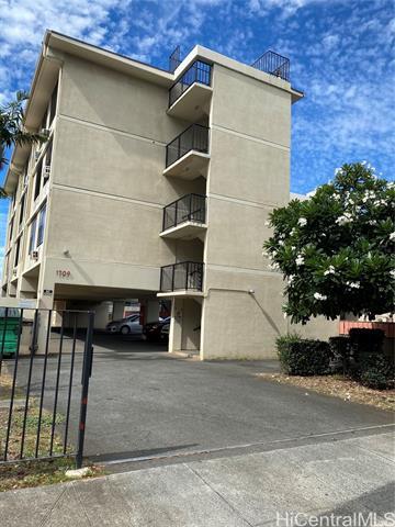 property at 1709 S Beretania St.