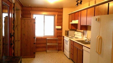 1009 Alder St in Sandpoint, ID - Foto de edificio - Building Photo