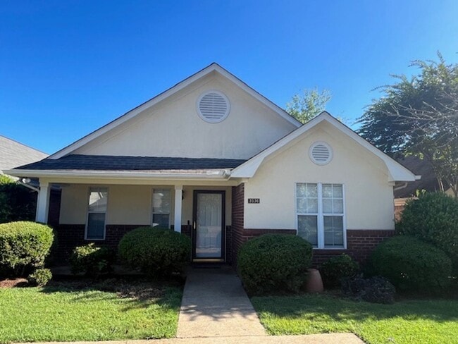 property at 2536 Alpine St